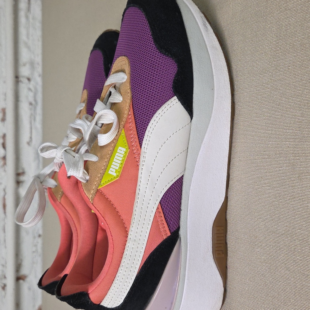 Puma Women's Cruise Rider Silk Road sneakers in the Fizzy Melon/Ebony/Pink SZ 7